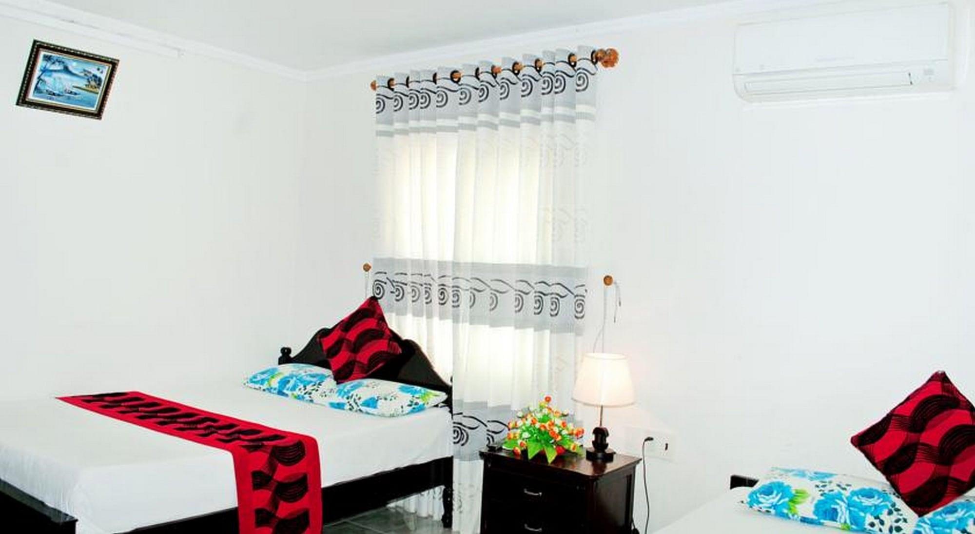 Ngoc Binh Hotel Hue Luaran gambar